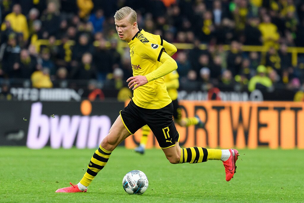 维蒂尼亚是第九位欧冠对英格兰球队戴帽球员，也是葡萄牙首人（维蒂尼亚欧冠面对英格兰球队上演帽子戏法：历史第九人、葡萄牙第一人）