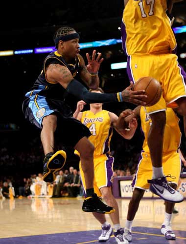 费迪南德：阿森纳不需要埃泽，当然他也可以提升板凳深度（费迪南德：阿森纳不必引进埃泽，但他可增强替补厚度）