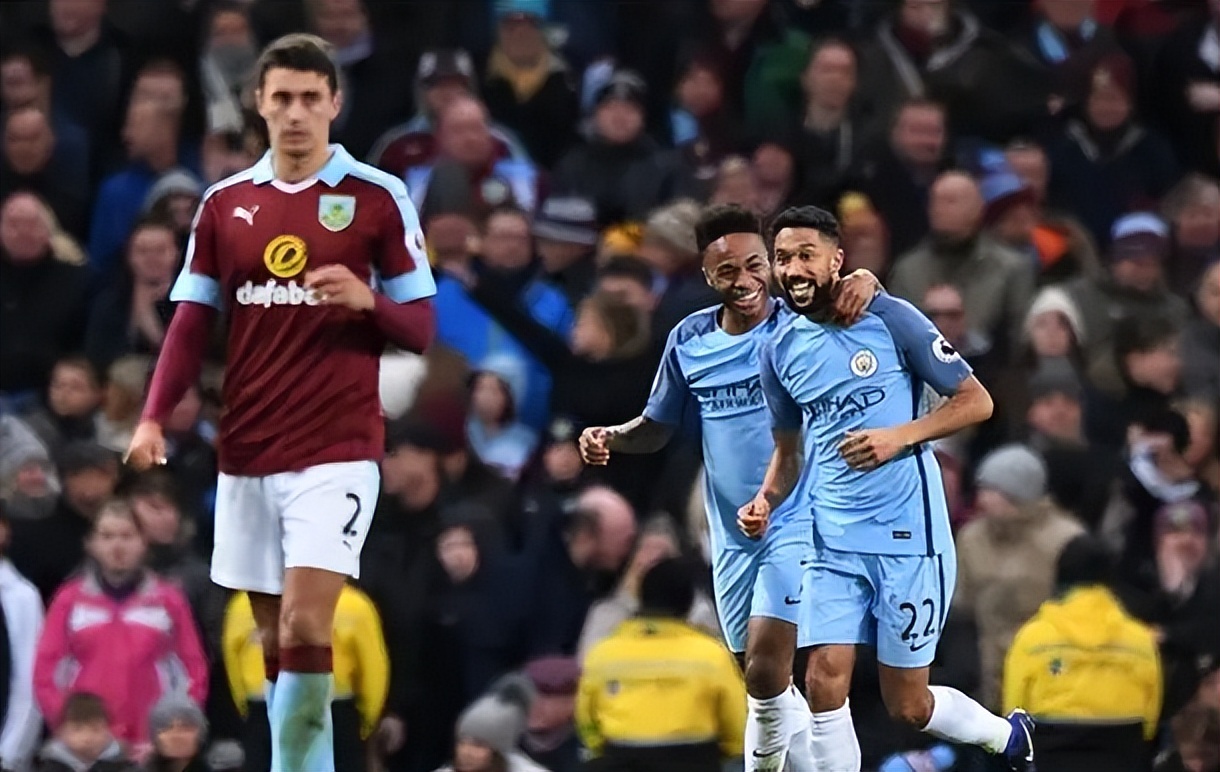 梅西因为足球改变性格！从天生内向到绝对领袖！（足球重塑梅西：从内向少年蜕变为绝对领袖）