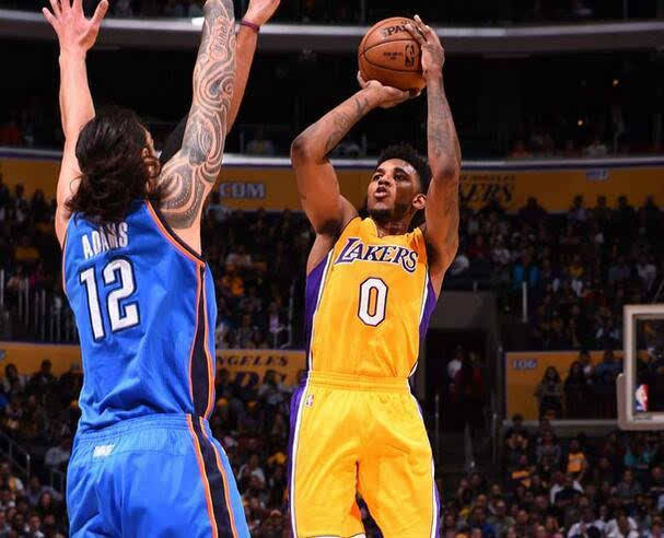 1.5亿买两个同水平的边角料中锋，曼联真是神人 ​（曼联神操作：1.5亿砸下两名水平相仿的边缘中锋）