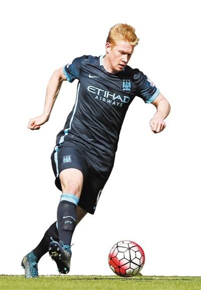 法兰克福客胜后球迷区突发火情，还有球迷从高处坠落后被送医（法兰克福客场取胜后，球迷区突发火情，有球迷高处坠落被送医）