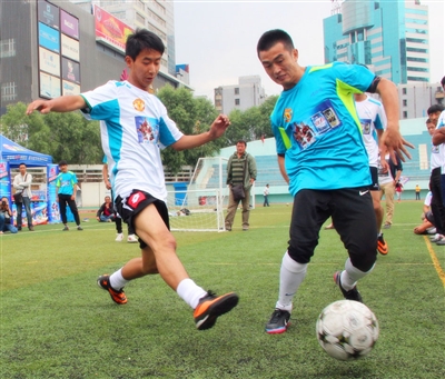 斯内德：姆巴佩会赢得2026年金球奖；没有人效力皇马时想离开（斯内德：2026年金球奖看好姆巴佩；在皇马效力时没人想离队）