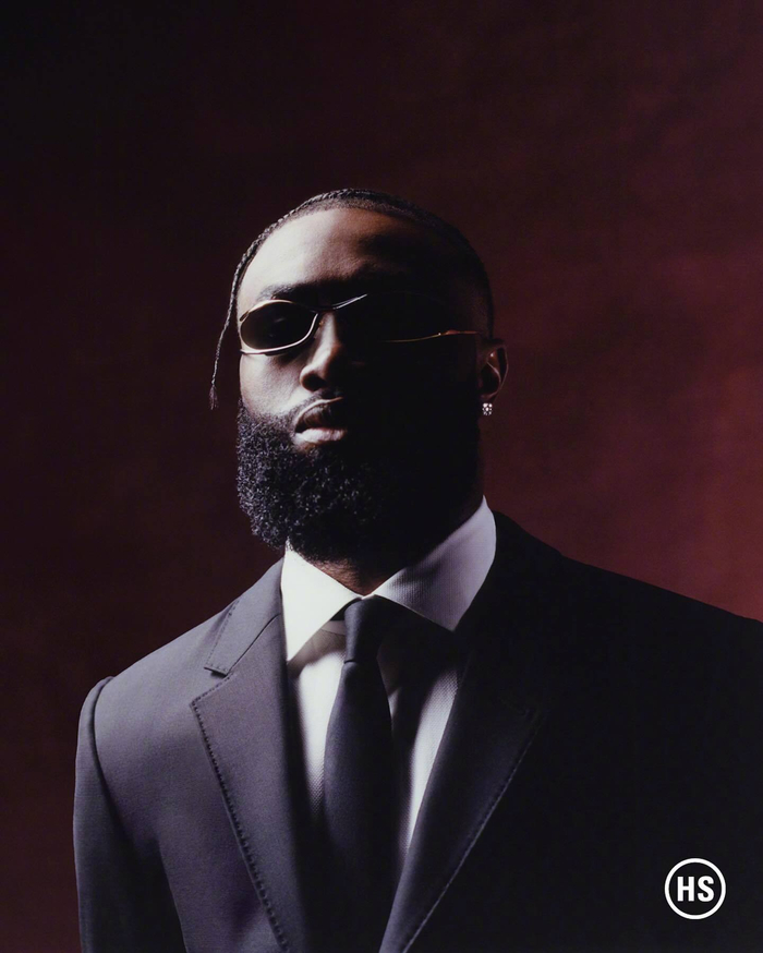 鲁内继续积极康复中（鲁内康复进程稳步推进）