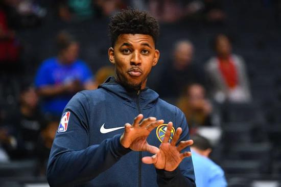 开赛：23队参与，16队进入正赛的2025卡塔尔阿拉伯杯（2025卡塔尔阿拉伯杯打响：23队参赛，16队晋级正赛）